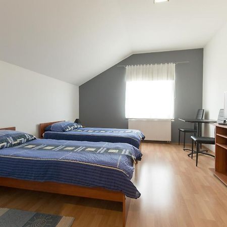 Guesthouse Capistro Bilje المظهر الخارجي الصورة