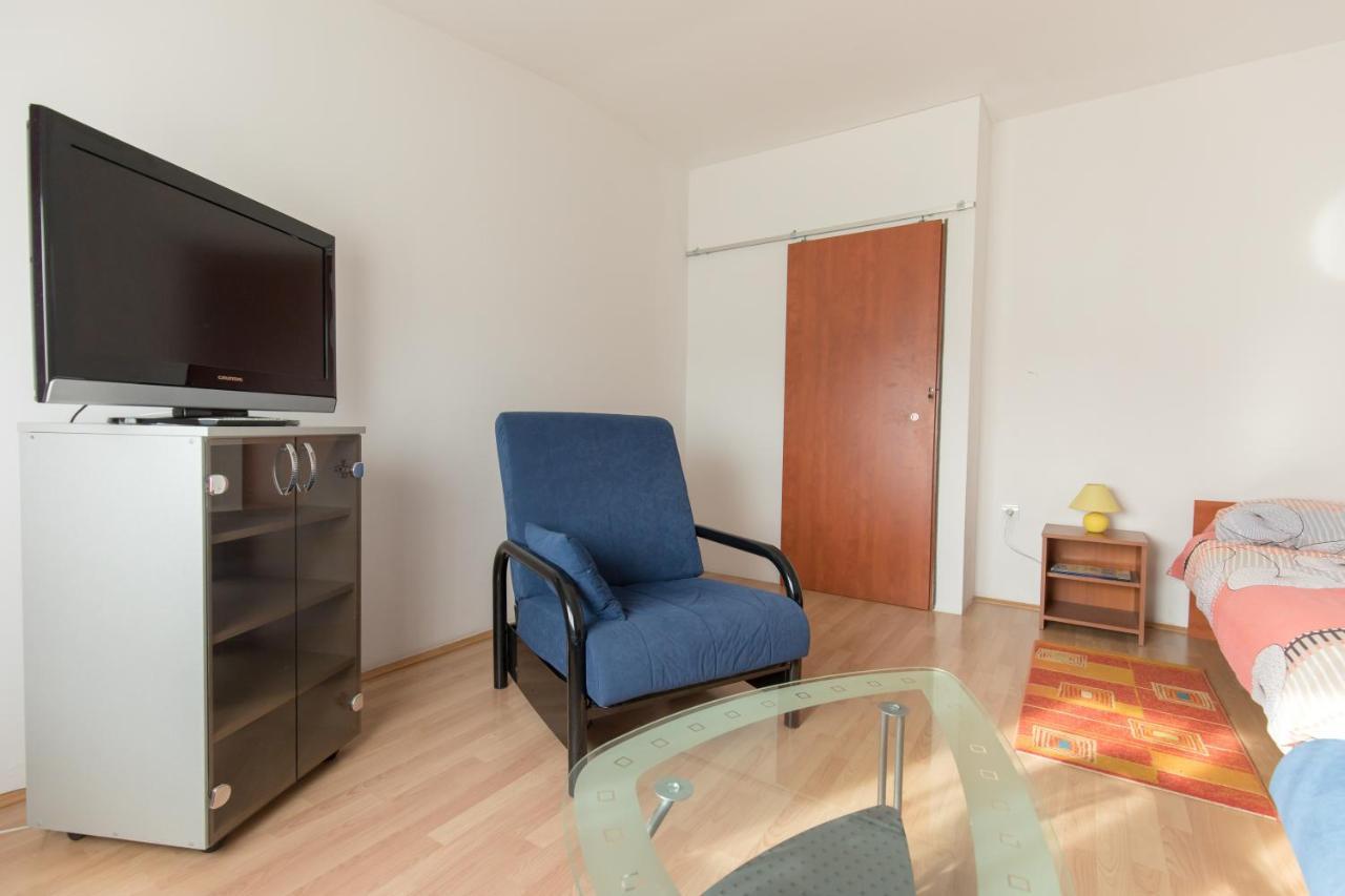 Guesthouse Capistro Bilje المظهر الخارجي الصورة