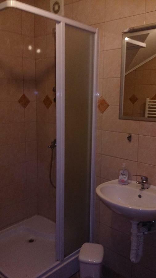 Guesthouse Capistro Bilje المظهر الخارجي الصورة