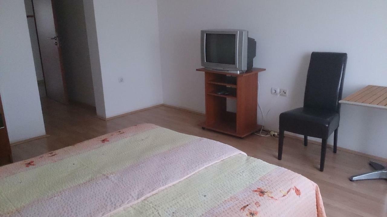 Guesthouse Capistro Bilje المظهر الخارجي الصورة